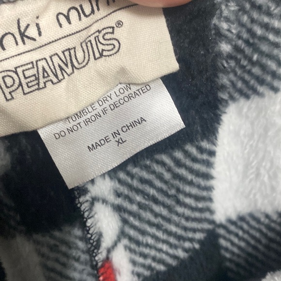 Snoopy Velour❤️Pant XL+Snoopy on bike🚲 pin 1”x.50”+Snoopy mummy magnet 3.25x2.25 - Picture 10 of 17